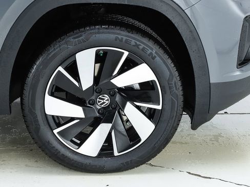 New 2026 Volkswagen Atlas Cross Sport SE image 52