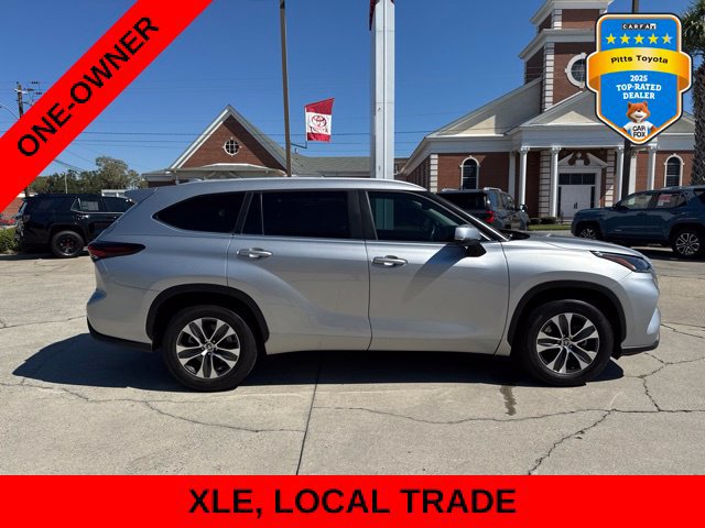 Used 2024 Toyota Highlander XLE FWD image 4