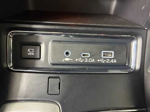 Used 2023 Subaru Ascent Limited w/ Technology Package AWD/4WD image 25