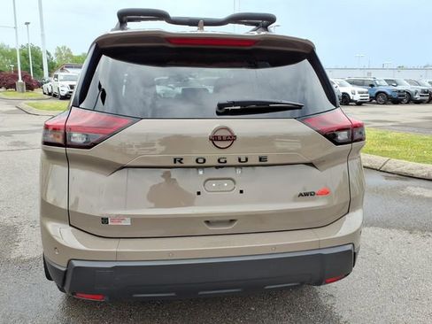 Certified 2025 Nissan Rogue SV AWD/4WD image 15