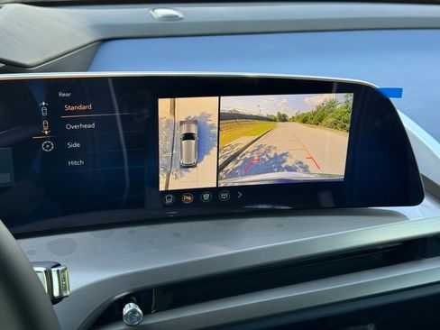 New 2026 Cadillac Vistiq Premium Luxury image 32