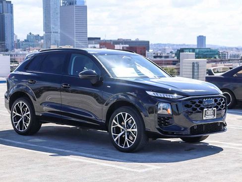 New 2026 Audi Q3 quattro 2.0T AWD/4WD image 3