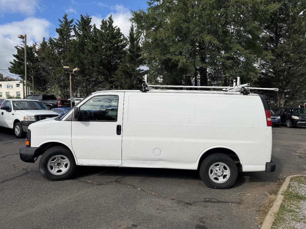 Used 2007 Chevrolet Express 1500 RWD image 4
