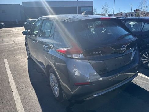 Used 2025 Nissan Leaf S image 3