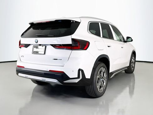 New 2026 BMW X1 xDrive28i w/ Convenience Package image 7
