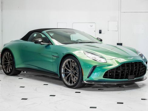 New 2026 Aston Martin V8 Vantage Roadster image 39