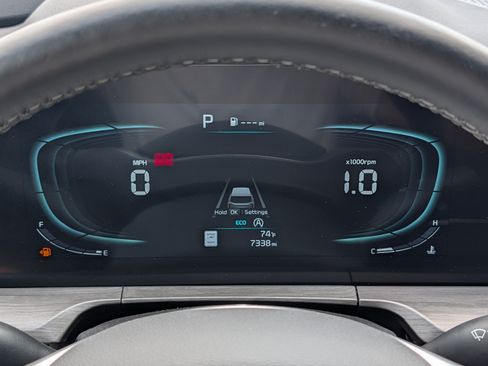 Certified 2025 Kia Telluride AWD image 21