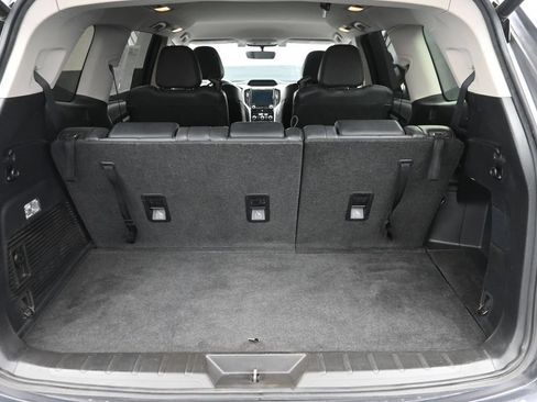 Used 2019 Subaru Ascent Limited w/ Popular Package #3 AWD/4WD image 12