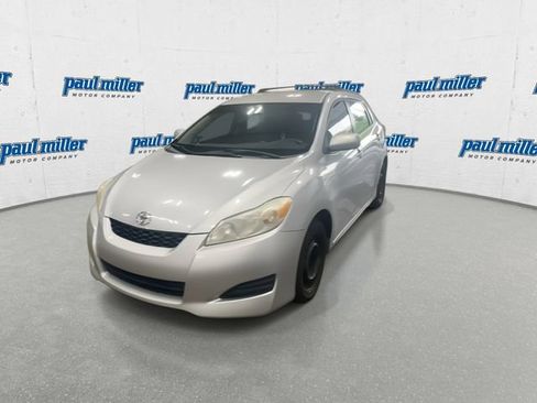 Used 2009 Toyota Matrix FWD image 4