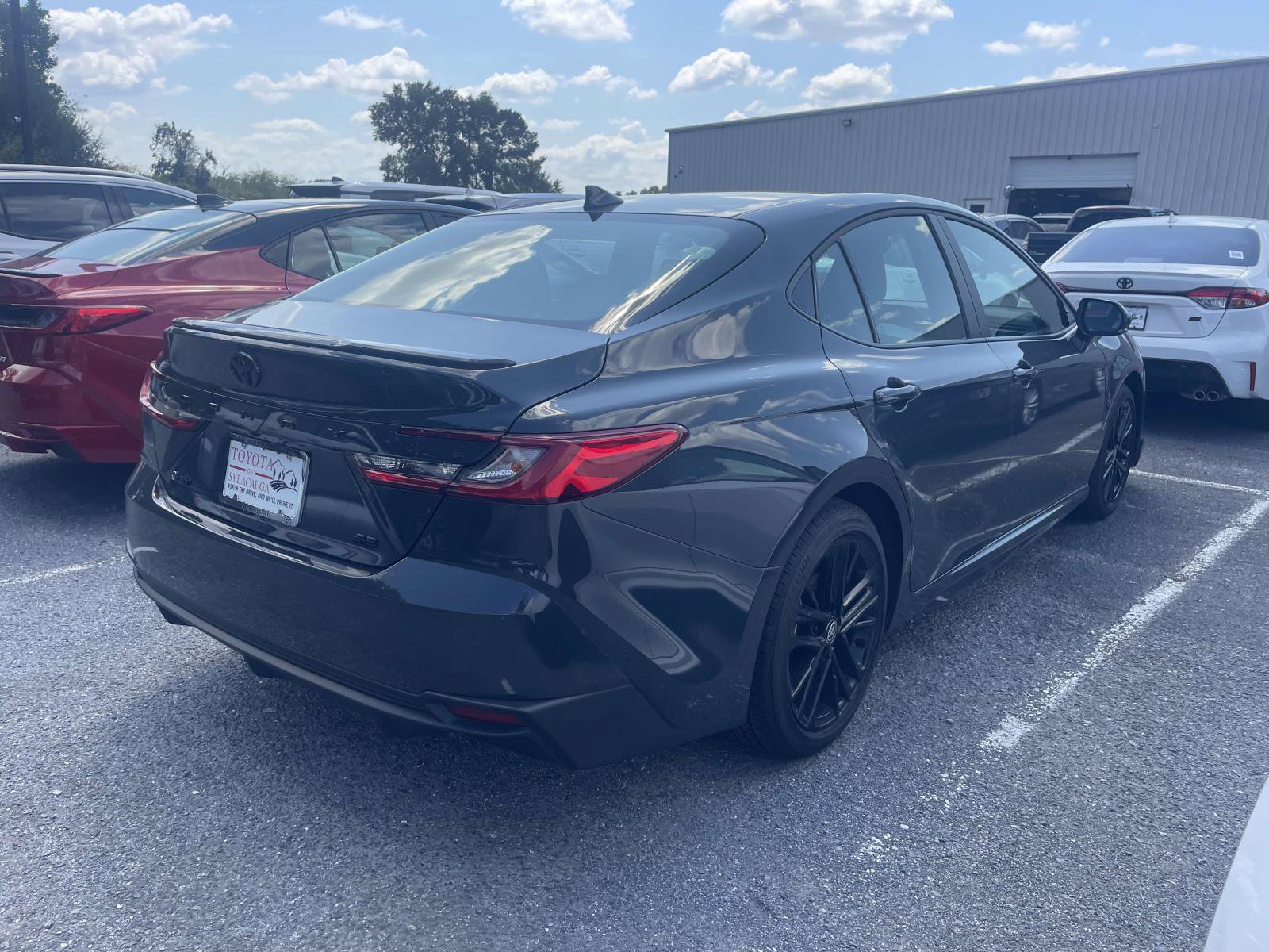 Used 2026 Toyota Camry SE FWD image 2