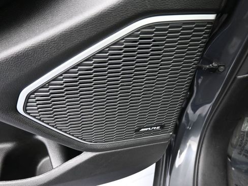 Used 2022 Jeep Grand Cherokee Limited image 15