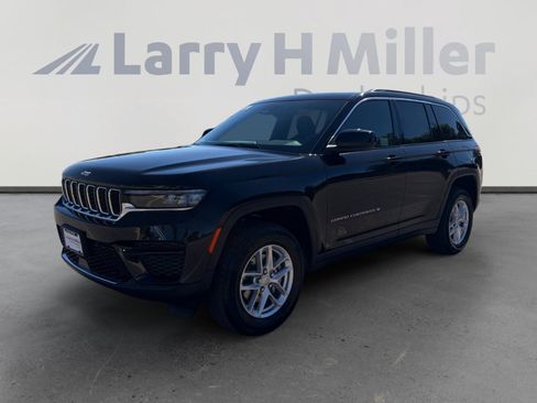New 2026 Jeep Grand Cherokee Laredo X AWD/4WD image 1