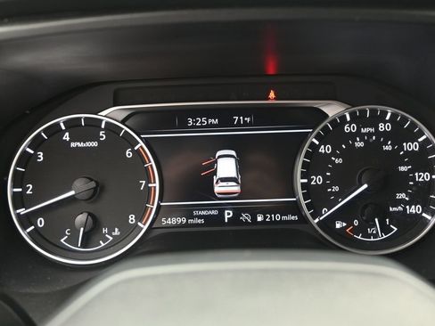Used 2025 Nissan Rogue SV FWD image 21
