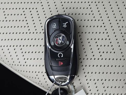 Used 2023 Buick Encore GX Essence w/ Experience Buick Package FWD image 39