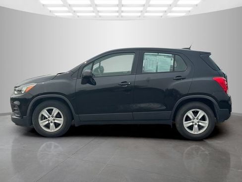 Used 2019 Chevrolet Trax LS FWD image 4