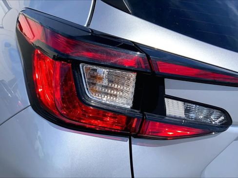 Used 2024 Subaru Crosstrek 2.0i Premium AWD/4WD image 28