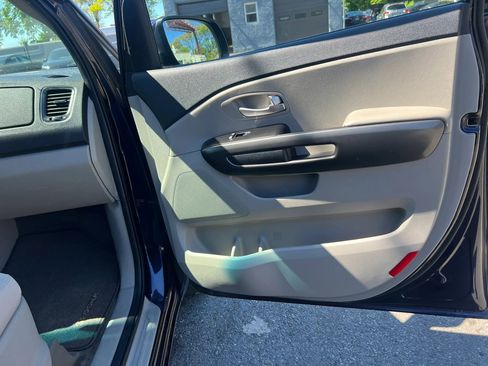 Used 2020 Kia Sedona LX FWD image 32