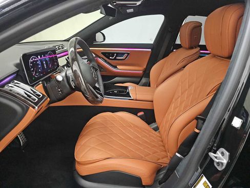 Used 2026 Mercedes-Benz S 580 4MATIC Sedan w/ AMG Line Package image 6