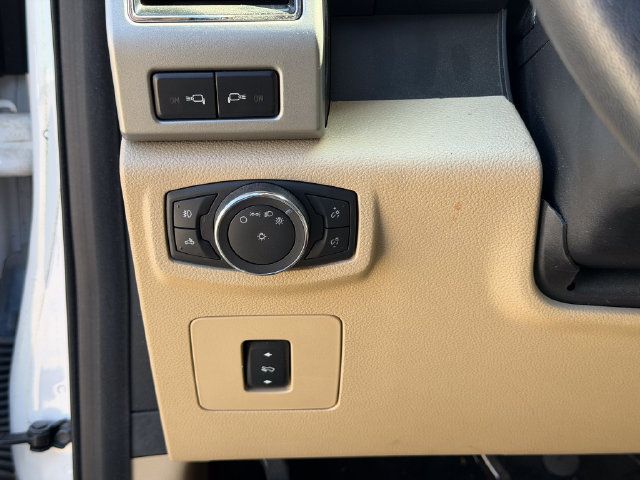 Used 2017 Ford F150 Lariat w/ Equipment Group 502A Luxury RWD image 10