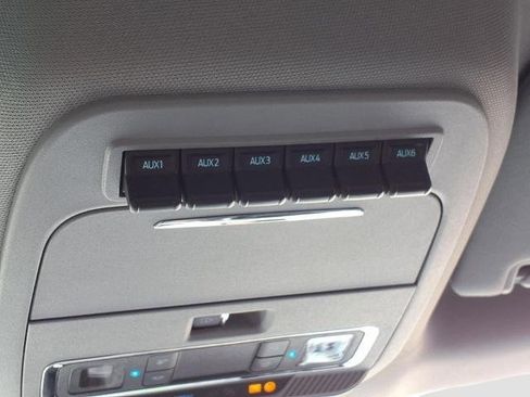 New 2026 Ford F250 Lariat w/ Black Appearance Package AWD/4WD image 54