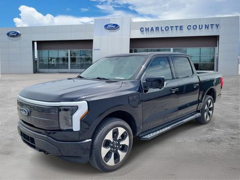 Used 2023 Ford F150 Lightning Platinum AWD/4WD image 2