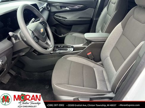 Used 2026 Chevrolet TrailBlazer LT w/ Driver Confidence Package FWD image 18