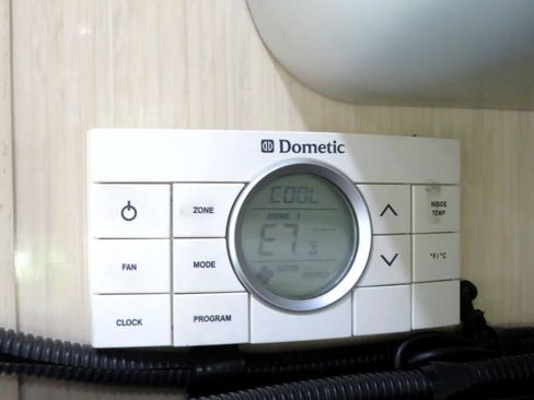 Used 2014 Mercedes-Benz Sprinter 3500 image 59