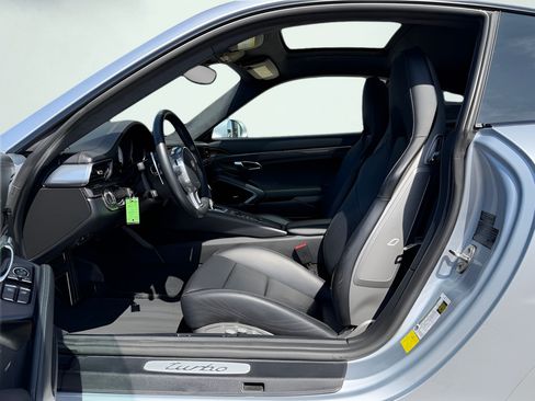 Used 2014 Porsche 911 Turbo AWD/4WD image 20