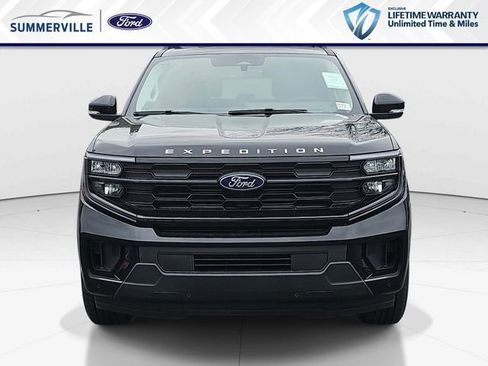 New 2026 Ford Expedition Active image 10