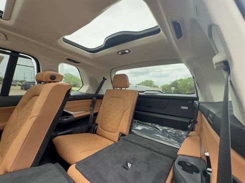 New 2026 BMW X7 xDrive40i AWD/4WD image 30