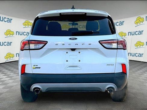 Used 2022 Ford Escape SE image 5