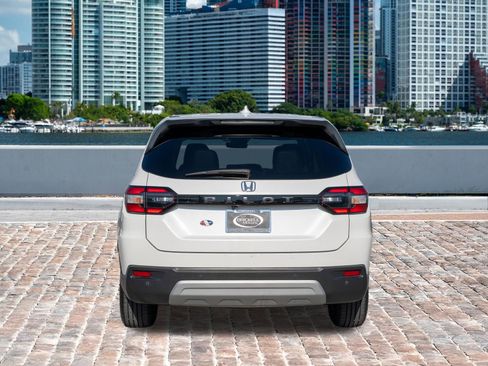 Certified 2024 Honda Pilot EX-L image 7