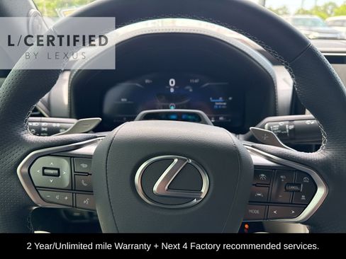 Used 2026 Lexus IS 350 F Sport w/ Technology Package RWD image 18