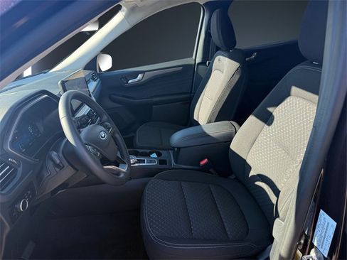 Used 2023 Ford Escape Active w/ Tech Pack #2 image 9