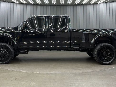 Used 2026 Ford F450 Platinum w/ Platinum Plus Package image 2