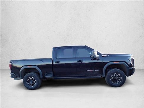 Used 2024 GMC Sierra 2500 AT4X AWD/4WD image 3