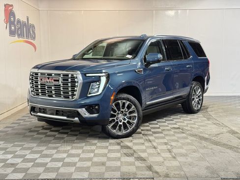 New 2026 GMC Yukon Denali w/ Sun & Power Step Package AWD/4WD image 2