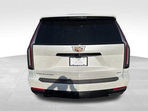 Certified 2025 Cadillac Escalade Sport Platinum image 5