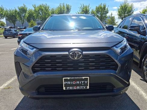 Used 2025 Toyota RAV4 LE AWD/4WD image 2