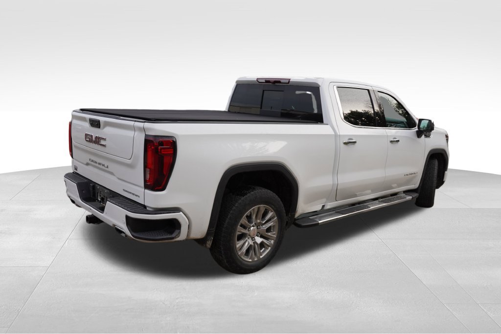 Used 2024 GMC Sierra 1500 Denali AWD/4WD image 3