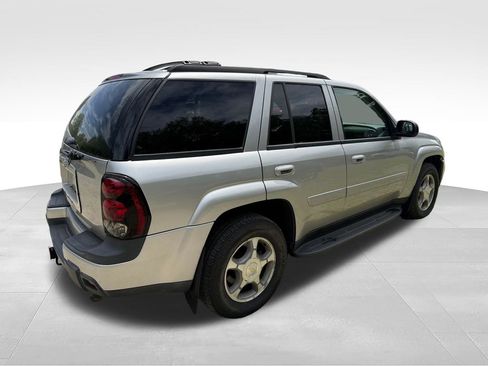 Used 2005 Chevrolet TrailBlazer LT AWD/4WD image 6
