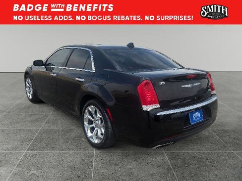 Used 2018 Chrysler 300 C w/ Safetytec Plus Group RWD image 6