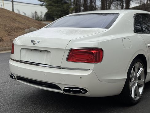 Used 2016 Bentley Flying Spur V8 image 15