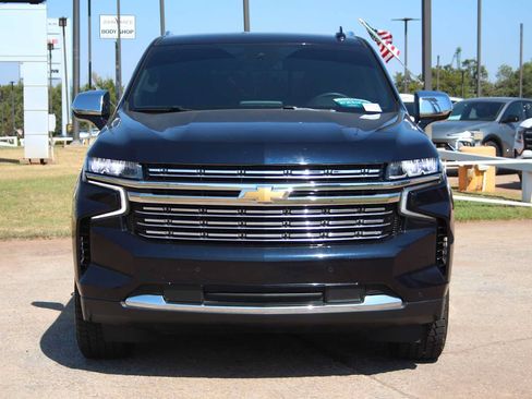 Used 2023 Chevrolet Tahoe Premier AWD/4WD image 3