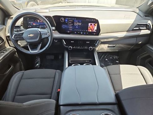 Certified 2025 Chevrolet Tahoe LS RWD image 21