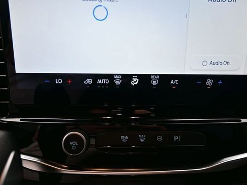 Used 2023 Ford Transit 350 XLT image 20