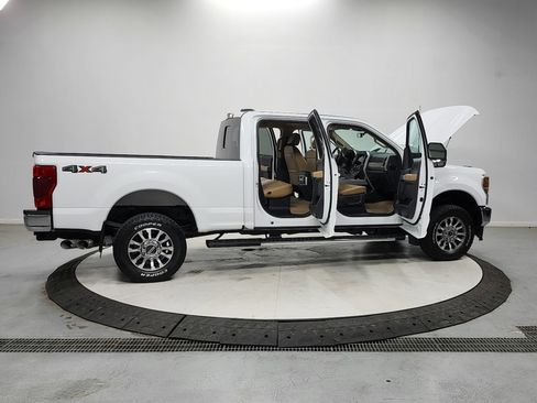 Used 2022 Ford F350 Lariat w/ Lariat Value Package AWD/4WD image 16