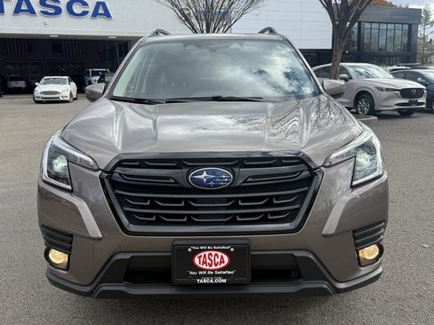 Certified 2022 Subaru Forester Premium image 3