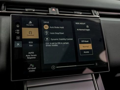 Used 2025 Land Rover Range Rover Velar S AWD/4WD image 32