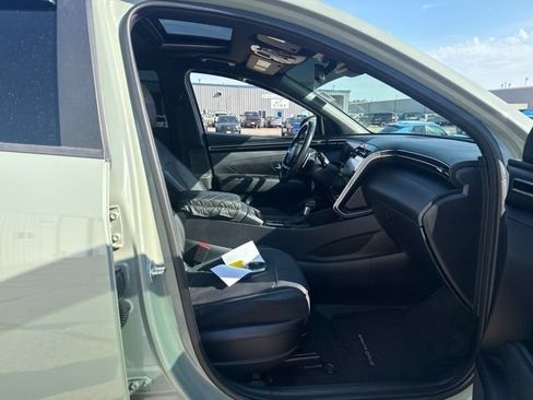 Used 2022 Hyundai Santa Cruz SEL Premium AWD/4WD image 16